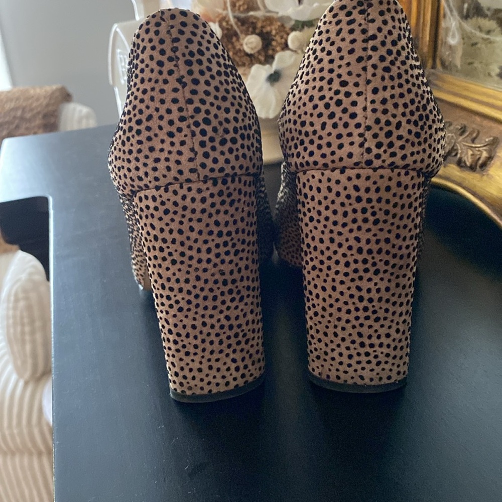 Heels - Picture 3 of 4